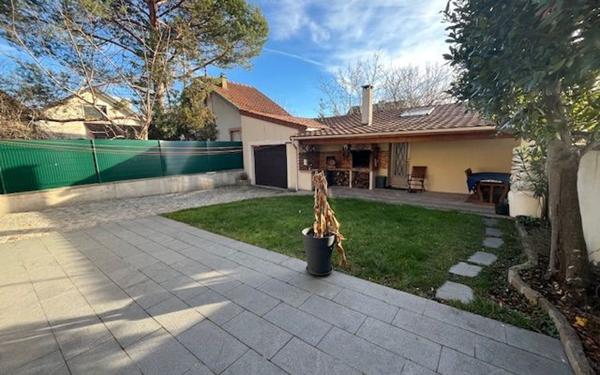 Maison à vendre    5 pièces • 102,37 m2 Gagny