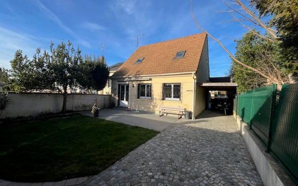 Maison à vendre    5 pièces • 102,37 m2 Gagny