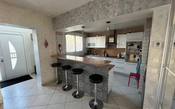 Maison à vendre    5 pièces • 102,37 m2 Gagny