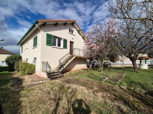 Maison à SURY-LE-COMTAL, 42450 - 6 pièces 150m²