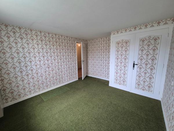 Maison à SURY-LE-COMTAL, 42450 - 6 pièces 150m²