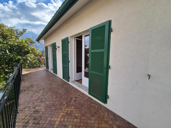 Maison à SURY-LE-COMTAL, 42450 - 6 pièces 150m²