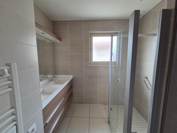 Maison à SURY-LE-COMTAL, 42450 - 6 pièces 150m²