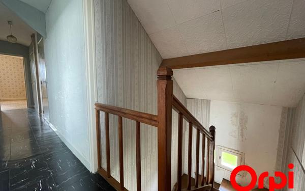 Maison à vendre    5 pièces •  Montcornet