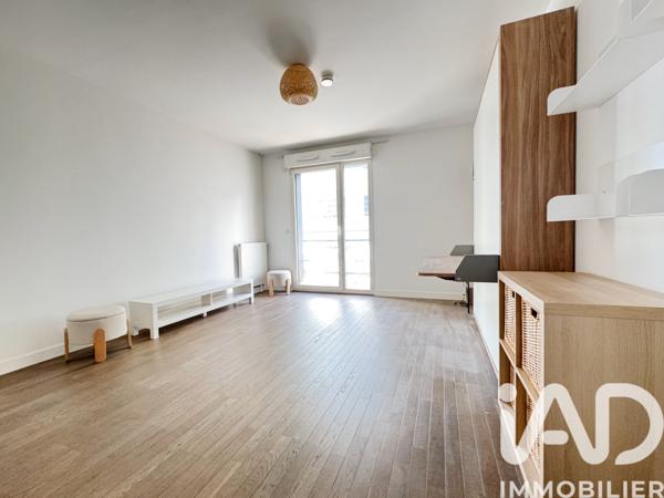 Location studio 27 m² Issy-les-Moulineaux