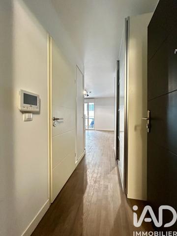 Location studio 27 m² Issy-les-Moulineaux