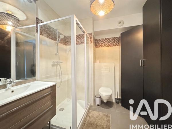 Location studio 27 m² Issy-les-Moulineaux