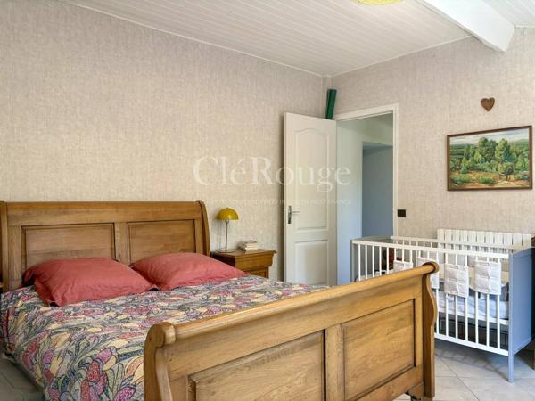 Proche de Pujols et le Lot – Élégante propriété de caractère de 5 chambres avec piscine chauffée et superbe parc arboré