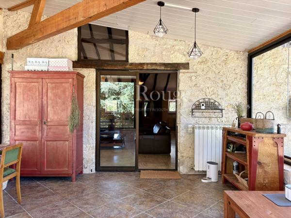 Proche de Pujols et le Lot – Élégante propriété de caractère de 5 chambres avec piscine chauffée et superbe parc arboré