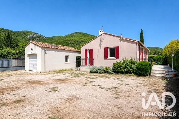 Maison à vendre 5 pièces 110 m² Cuges-les-Pins