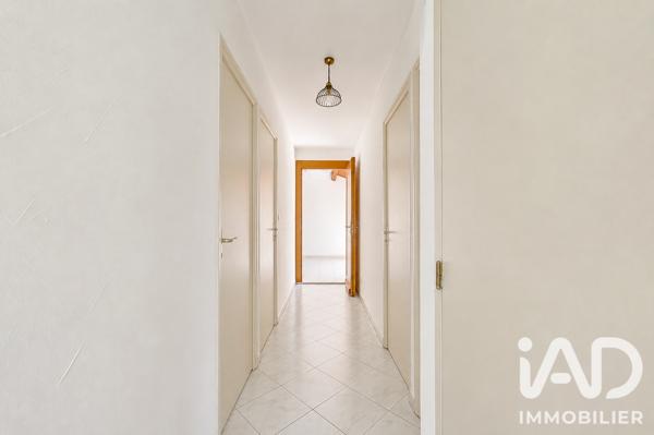 Maison à vendre 5 pièces 110 m² Cuges-les-Pins