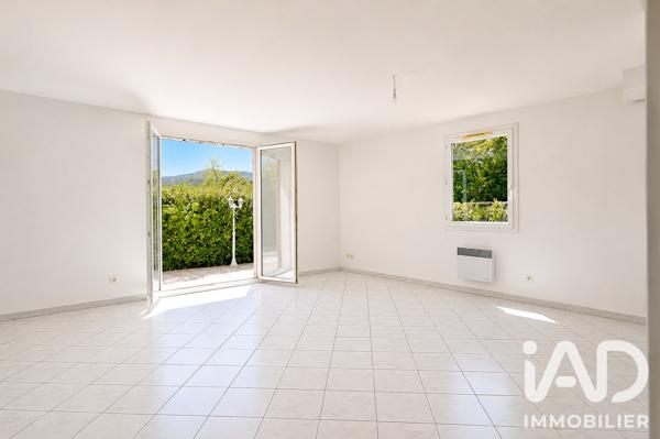 Maison à vendre 5 pièces 110 m² Cuges-les-Pins
