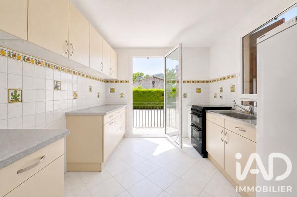Maison à vendre 5 pièces 110 m² Cuges-les-Pins