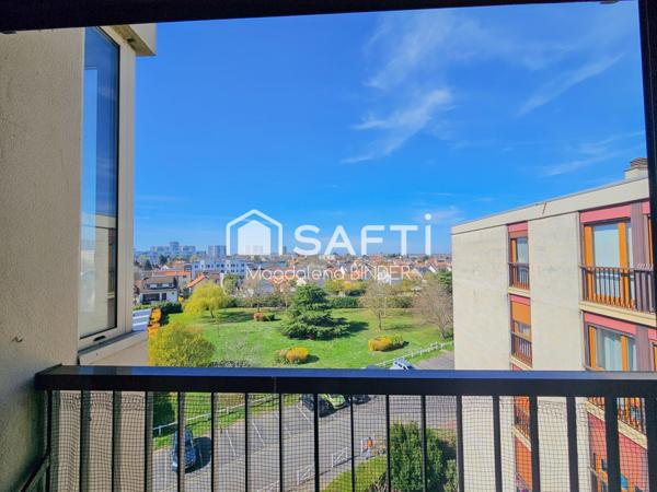 Rien ne vaut une vue dégagée… Ris-Orangis, T2