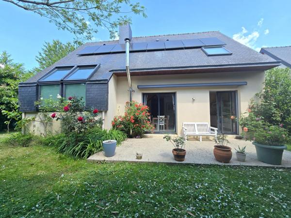 Maison familiale lumineuse d'environ 104 m² sur un terrain de 620 m² à MELESSE