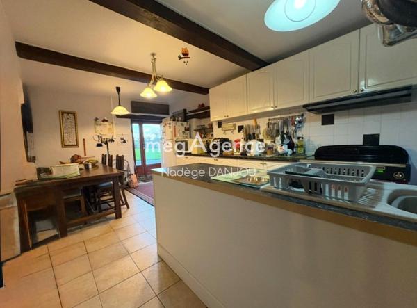 Maison à Vire Normandie, 14500 - 8 pièces 181m²