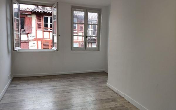 Appartement à louer    3 pièces • 53,05 m2 Bayonne