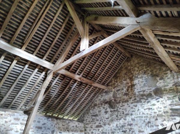 A rénover et à transformer, une loge en habitation