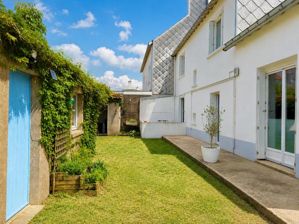 Maison 7 pièce(s) 3 chambre(s) 110 m²