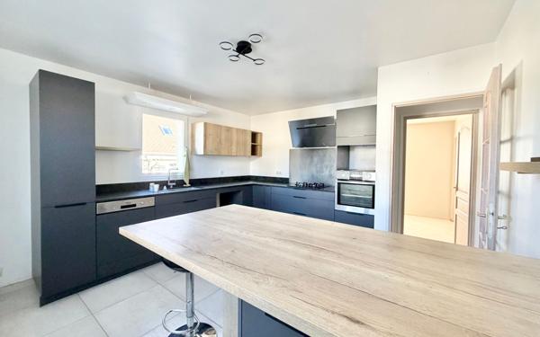 Maison à vendre    6 pièces • 169 m2 Chartres