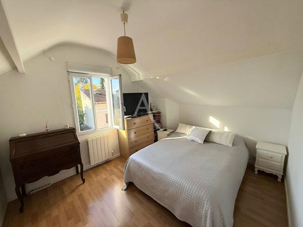 * Maison de ville aux Parclairs : emplacement idéal ! *