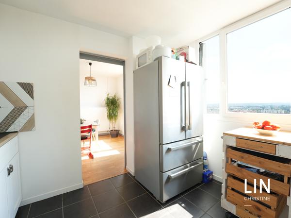 Appartement
         4 pièces
        - 78 m² Exclusivité 175 000 € *