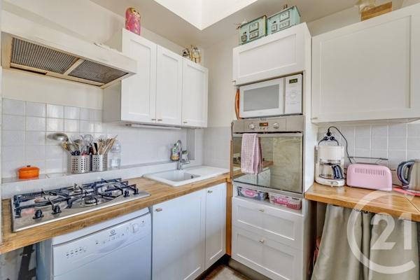 Appartement F4 à vendre  4 pièces - 72,77 m2 PARIS - 75018