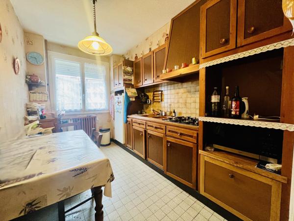 Ensemble Immobilier  A Fort Potentiel sur St Juery