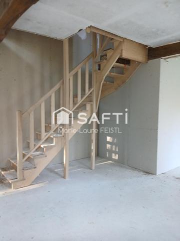 Maison à finir, nature, dépendances, fort potentiel