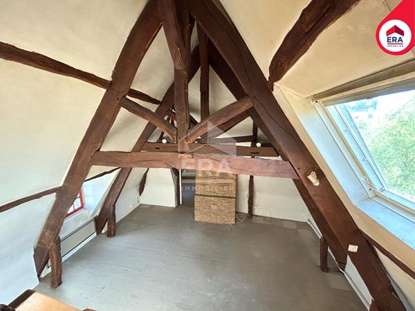 Rennes - Manoir XVIIIe, dernier étage, T2 plein de charme