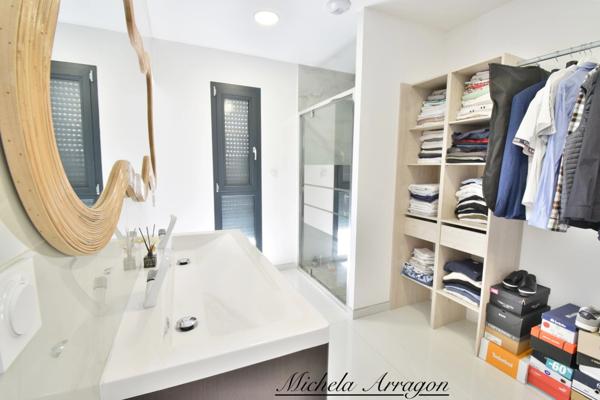 Maison contemporaine 141 m² avec piscine & pool house sur 900 m² 5 pièces VILLENEUVE SUR LOT (47)