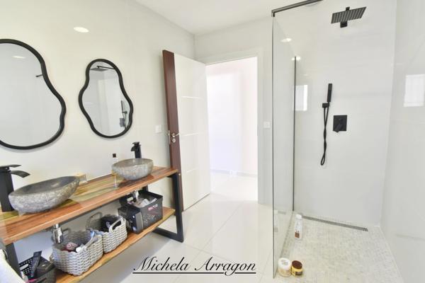 Maison contemporaine 141 m² avec piscine & pool house sur 900 m² 5 pièces VILLENEUVE SUR LOT (47)