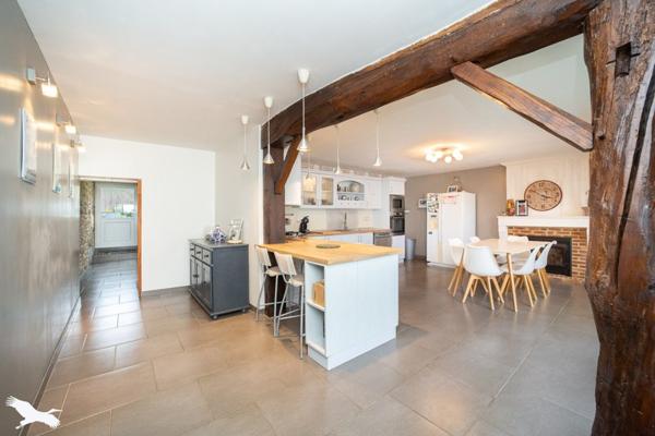Maison à vendre |  Donnezac |  6 pièces | 200 m²