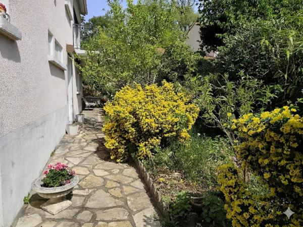 Maison à vendre 6 pièces L'ISLE D'ESPAGNAC (16)