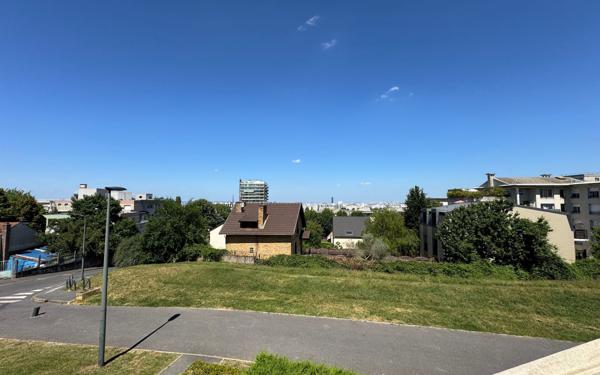 Appartement à vendre    3 pièces • 83,51 m2 Châtillon