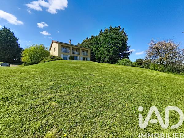 Maison à vendre 6 pièces 229 m² Albigny-sur-Saône