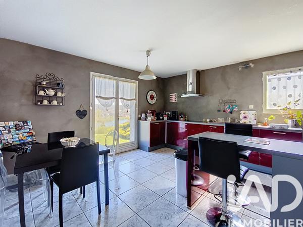 Maison à vendre 6 pièces 229 m² Albigny-sur-Saône