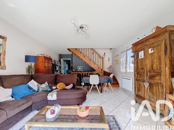 Maison à vendre 6 pièces 229 m² Albigny-sur-Saône