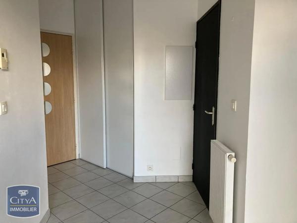 Appartement à louer 1 pièce 30.1m² Rodez (12000)