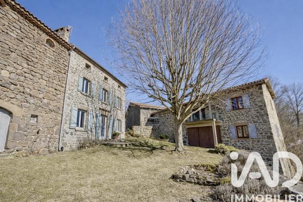 Maison à vendre 7 pièces 270 m² Saint-Jean-Lachalm
