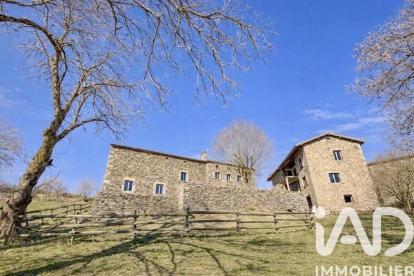 Maison à vendre 7 pièces 270 m² Saint-Jean-Lachalm