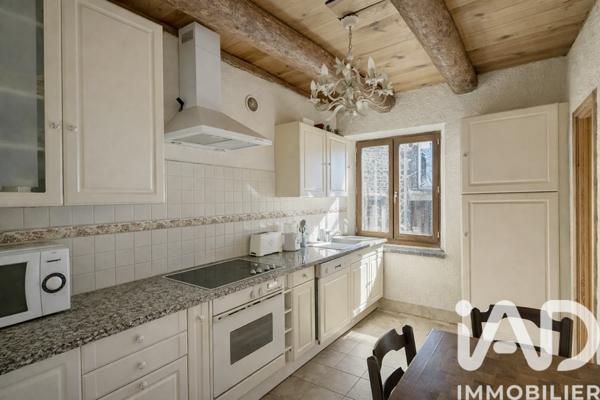 Maison à vendre 7 pièces 270 m² Saint-Jean-Lachalm