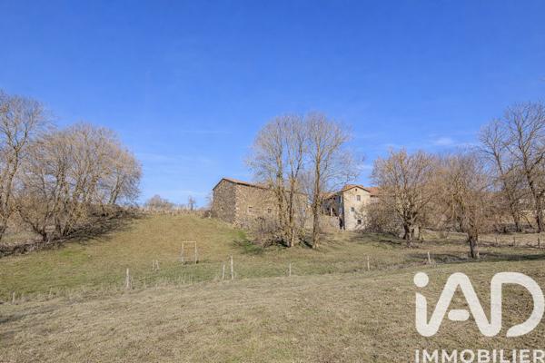 Maison à vendre 7 pièces 270 m² Saint-Jean-Lachalm