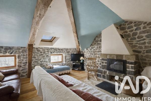 Maison à vendre 7 pièces 270 m² Saint-Jean-Lachalm