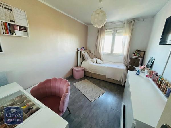 Appartement à louer 4 pièces 79.48m²