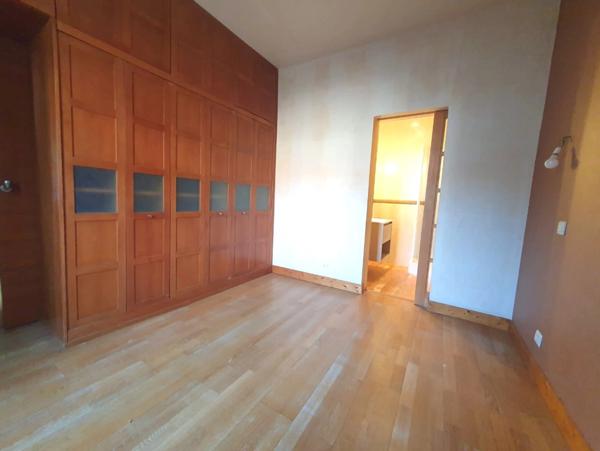 Maison à vendre 5 pièces PERIGUEUX (24)