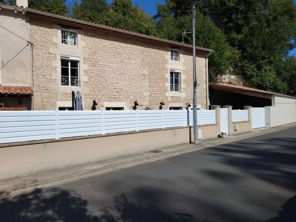 A vendre- Maison en pierre de 148 m² à Migné Auxances sur un terrain de 412 m²