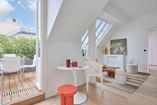A vendre - Appartement - 75008 - Paris - Matignon/Champs Elysées - Terrasse