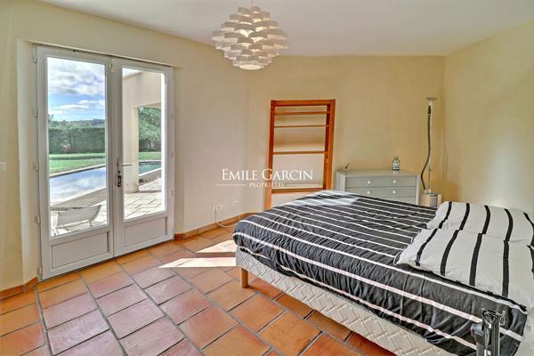 A vendre - Maison traditionnelle, au coeur du massif de la Montagnette, entre Avignon et Alpilles.