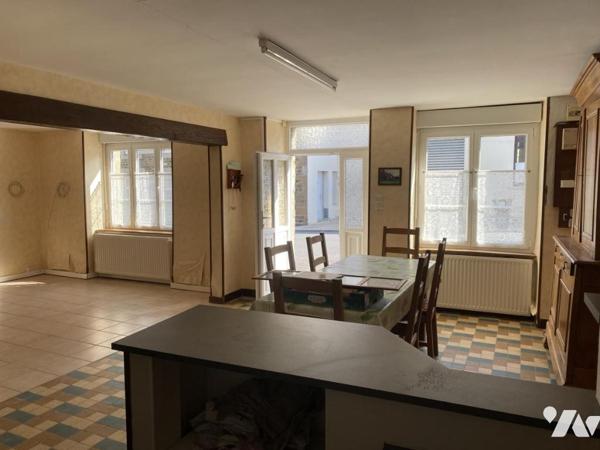 MAISON EN PIERRES A 2KM DE L'A84 sortie 39 PONT FARCY